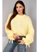 Dámský svetr s přídavkem mohairu s hrubým pletením a ozdobnými rukávy žlutý Dámský svetr s přídavkem mohairu s hrubým pletením a ozdobnými rukávy žlutý
