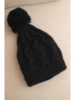 Dámská zimní čepice z vlny s hrubým copánkovým vzorem K458 černá