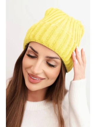 Czapka s ohrnutím Magda K293 žlutá