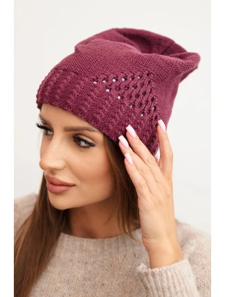 Dámská zimní čepice z vlny s ozdobným pletením a kamínky K449 tmavě fialová