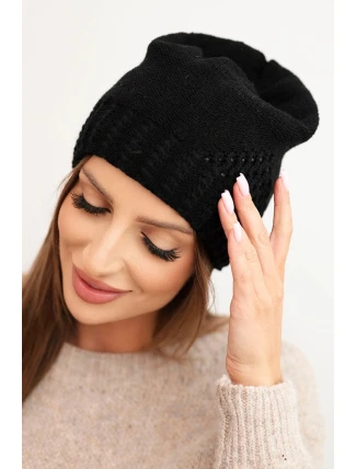 Dámská zimní čepice vlněná s ozdobným pletením a detaily K449 černá