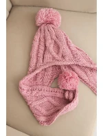Dámská zimní čepice z vlny s bambulemi a prodlouženými boky K448 růžová Dámská zimní čepice z vlny s bambulemi a prodlouženými boky K448 růžová
