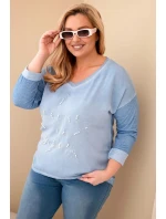 Dámská blůza Plus Size s nápisem a perličkami v modré barvě jeansová
