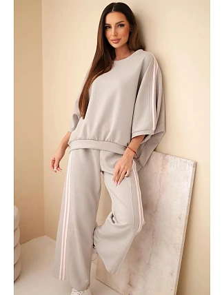 Dámský komplet viskózové máslo s širokými nohavicemi a volnou blůzou fango