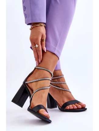 Módní sandály se zirkony černé Carma