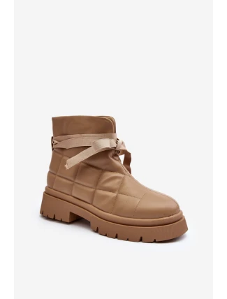Dámské kotníčkové boty se šitím a šněrováním khaki Bizzanti Dámské kotníčkové boty se šitím a šněrováním khaki Bizzanti
