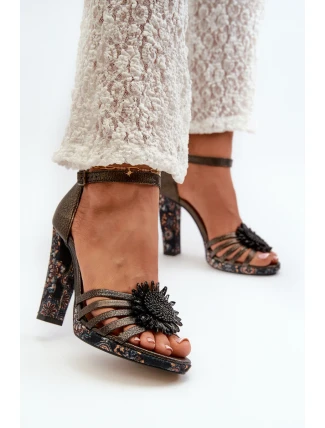 Dámské sandály na podpatku s ozdobou Maciejka 06620-20 grafitové