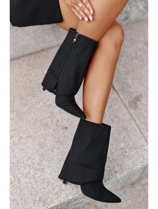 Dámské boty na podpatku se zahnutým svrškem a špičatými špičkami černé Naritua