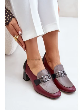 Kožené lodičky na podpatku se zlatou ozdobou Laura Messi 2861 bordové