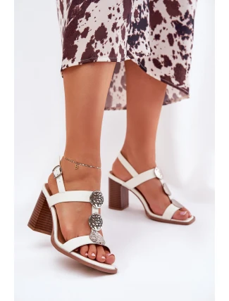 Dámské sandály na podpatku s ozdobným páskem bílé Mirfedi