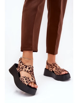 Dámské sandály s leopardím vzorem na platformě z eko semiše hnědé Karonia