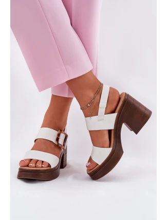 Dámské sandály na masivním podpatku a platformě Bílé Vinceza 17387