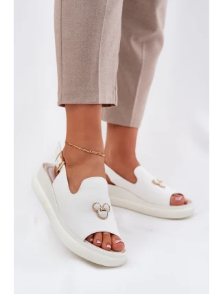 Dámské kožené sandály s ozdobou Vinceza 66757 bílé