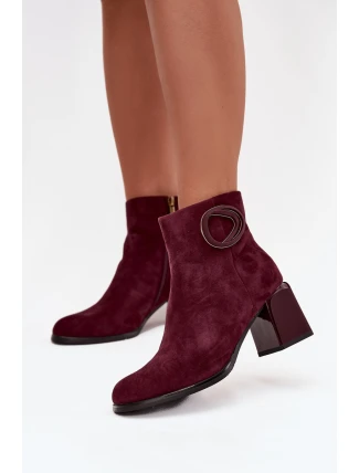 Semišové kotníčkové boty na podpatku s vyztuženým detailem Artiker 57C0016 bordó Semišové kotníčkové boty na podpatku s vyztuženým detailem Artiker 57C0016 bordó