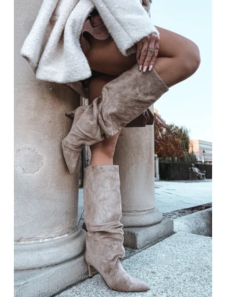 Vlněné kozačky na jehlovém podpatku z eko semiše zateplené béžové Mavella