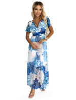 489-2 CINZIA Sukienka z dekoltem, długim wiązaniem w pasie i krótkim rękawkiem - niebieskie DUŻE KWIATY - siatka