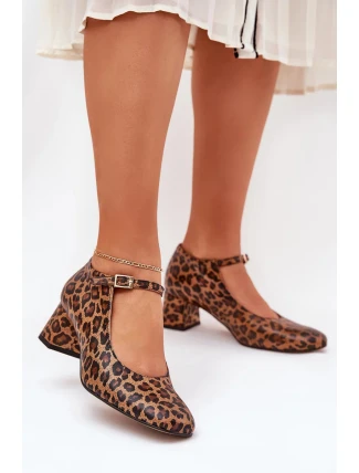 Dámské kožené lodičky na podpatku s leopardím vzorem Laura Messi – hnědé Dámské kožené lodičky na podpatku s leopardím vzorem Laura Messi – hnědé