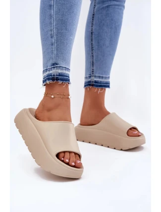 Dámské pěnové pantofle na platformě – béžové