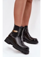 Dámské zateplené lakované kotníkové botky sztyblety s ozdobným páskem – černé Vivessa