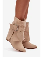 Dámské zateplené kotníkové botky na klínku s ohrnovací manžetou a přezkou – béžové Vortinia