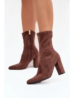 Dámské kotníkové boty na sloupkovém podpatku s prošitím Rosivelle – hnědé Dámské kotníkové boty na sloupkovém podpatku s prošitím Rosivelle – hnědé