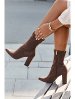 Dámské kotníkové boty na sloupkovém podpatku s prošitím Rosivelle – hnědé Dámské kotníkové boty na sloupkovém podpatku s prošitím Rosivelle – hnědé