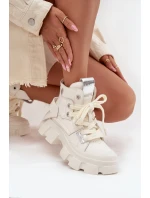 Dámské zateplené sportovní kotníkové botky z kůže – bílé GOE
