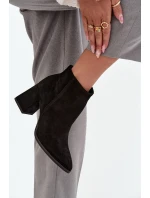 Dámské zateplené kotníkové botky z přírodního semiše na sloupku – černé Zazoo