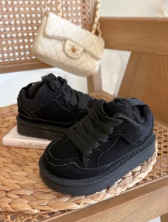 Dětské zateplené sneakers s kožíškem Mireen – černé