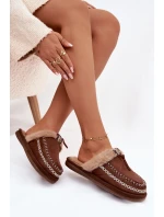 Dámské domácí pantofle s kožíškem a výšivkou – hnědé Perivelle