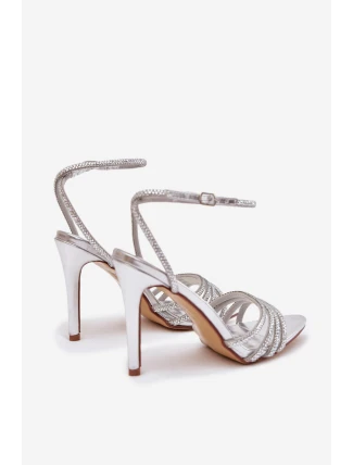 Dámské sandály na jehlovém podpatku se Swarovski krystaly - stříbrné Rosavie Dámské sandály na jehlovém podpatku se Swarovski krystaly - stříbrné Rosavie