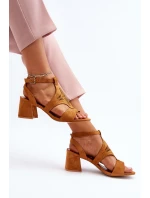 Sandály na nízkém podpatku Camel Eleriva