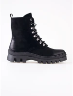 Klasické dámské černé kotníčkové boty na plochém podpatku Klasické dámské černé kotníčkové boty na plochém podpatku