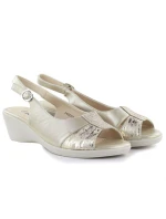 Dámské sandály na platformě zlaté eVento 7028