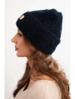 Dámská zimní čepice huňatá s ozdobným knoflíkem modrá