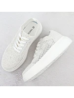 Dámské boty na platformě šněrovací bílé Vinceza 17371