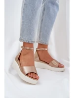 Lehké Sandály Na Platformě A Jemném Klínu Zlaté Gillifia