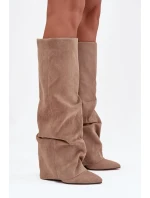 Zateplené dámské kozačky s vytočeným límcem na podpatku Eko semiš Béžové Elivira Zateplené dámské kozačky s vytočeným límcem na podpatku Eko semiš Béžové Elivira