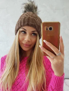 Fleecová kostkovaná čepice K226 mocca