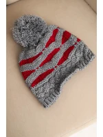 Dámská zimní pletená čepice s bambulí a copánkovým vzorem K466 šedá