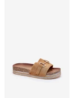 Dámské Pantofle Na Platformě Se Zlatou Dekorací A Leskem Camel Morisela Dámské Pantofle Na Platformě Se Zlatou Dekorací A Leskem Camel Morisela