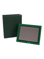 Pouzdro se zeleným podkladem Pouzdro se zeleným podkladem