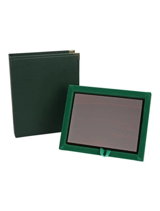 Pouzdro se zeleným podkladem Pouzdro se zeleným podkladem