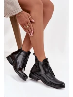 Lakované dámské botky S.Barski – černé, zateplené, s ozdobným detailem Lakované dámské botky S.Barski – černé, zateplené, s ozdobným detailem