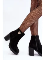 Dámské semišové boty na sloupku s ozdobou černé Strong