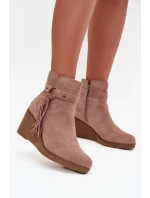 Dámské zateplené botky na platformě s třásněmi Olivarae – Béžové Dámské zateplené botky na platformě s třásněmi Olivarae – Béžové