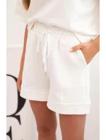 Dámská máslová souprava s halenkou s krátkým rukávem a šortkami s gumičkou ecru