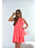 Dámské šaty v broskvové barvě s volánkem (652) Dámské šaty v broskvové barvě s volánkem (652)