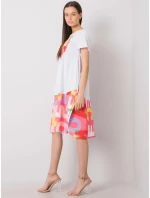 Šaty DHJ SK 13119.26P bílá a růžová Šaty DHJ SK 13119.26P bílá a růžová