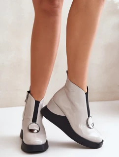 Lakovane Boty Na Klínu Zateplené D&A MR880-136 Světle šedé